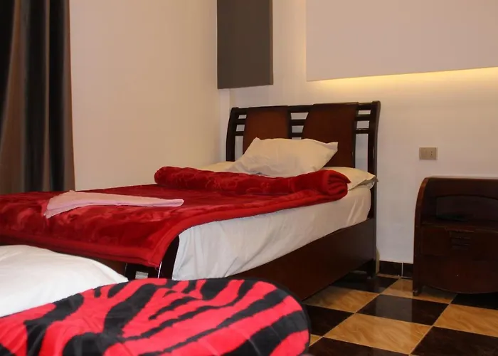 Family Palace Hostel