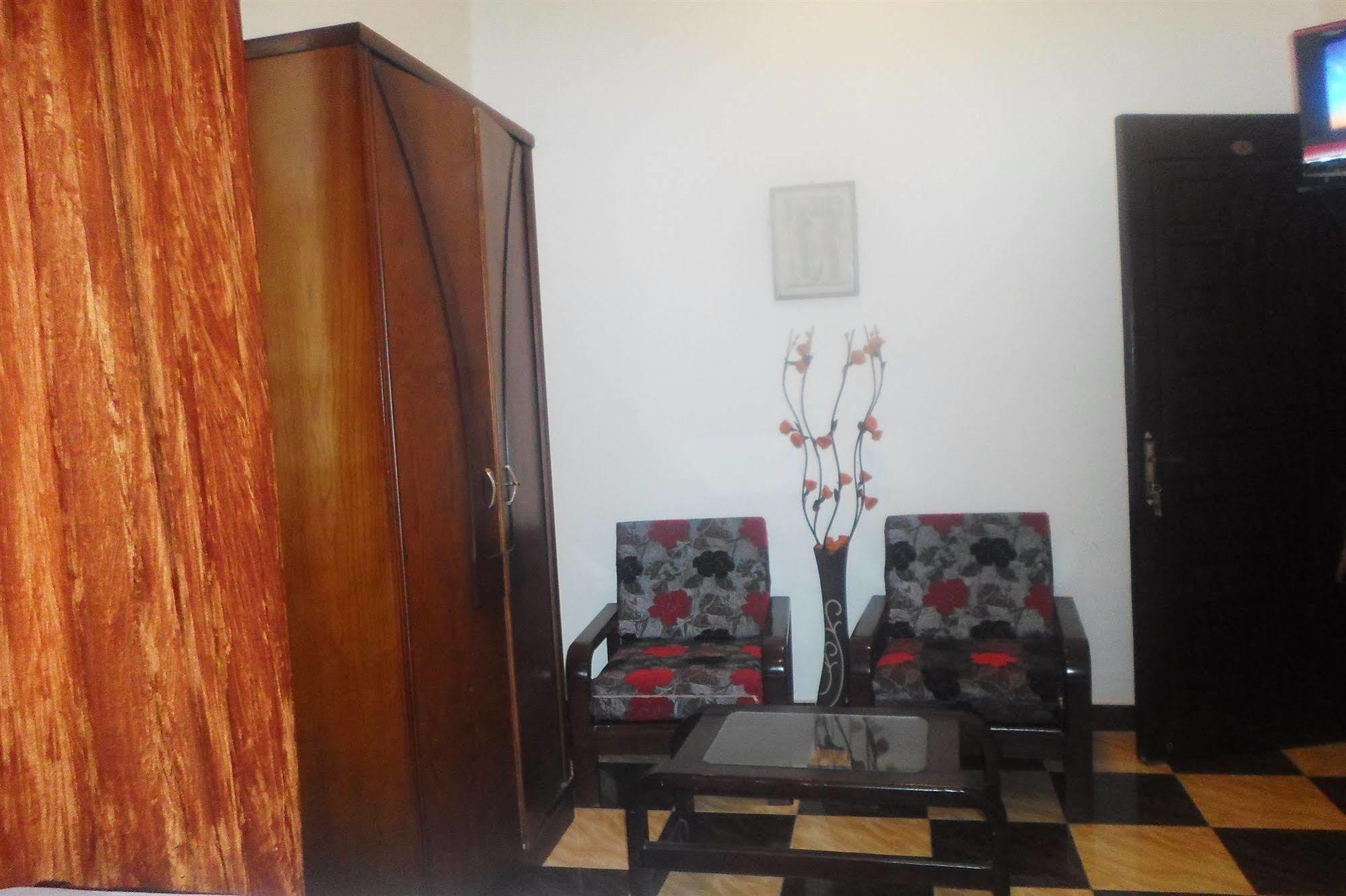 Family Palace Hostel Cairo