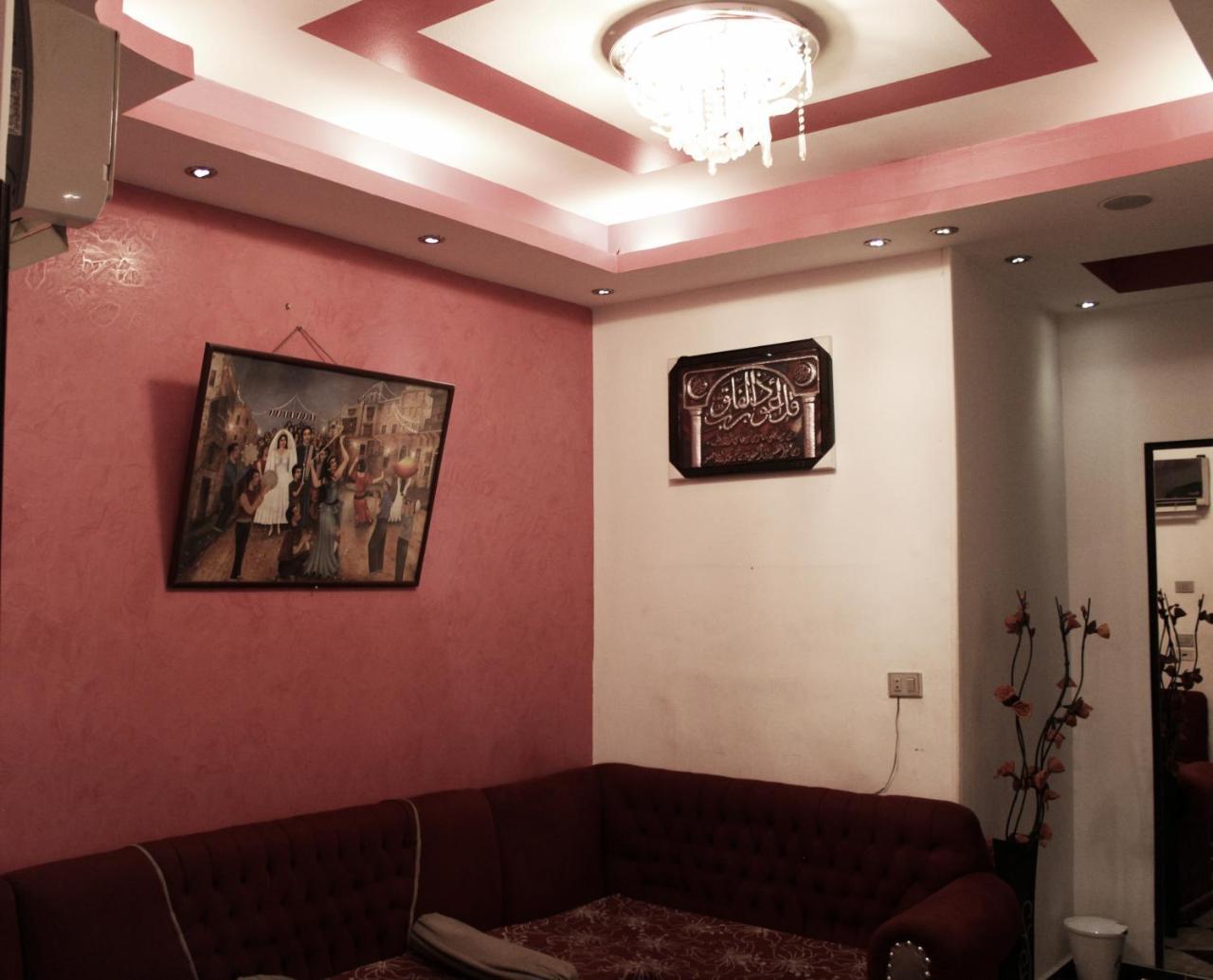 Family Palace Hostel