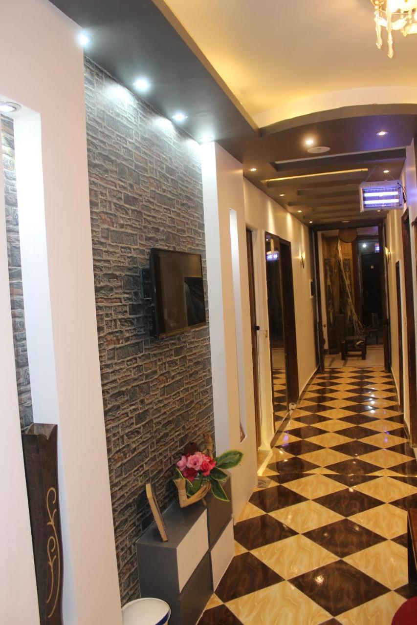 Family Palace Hostel