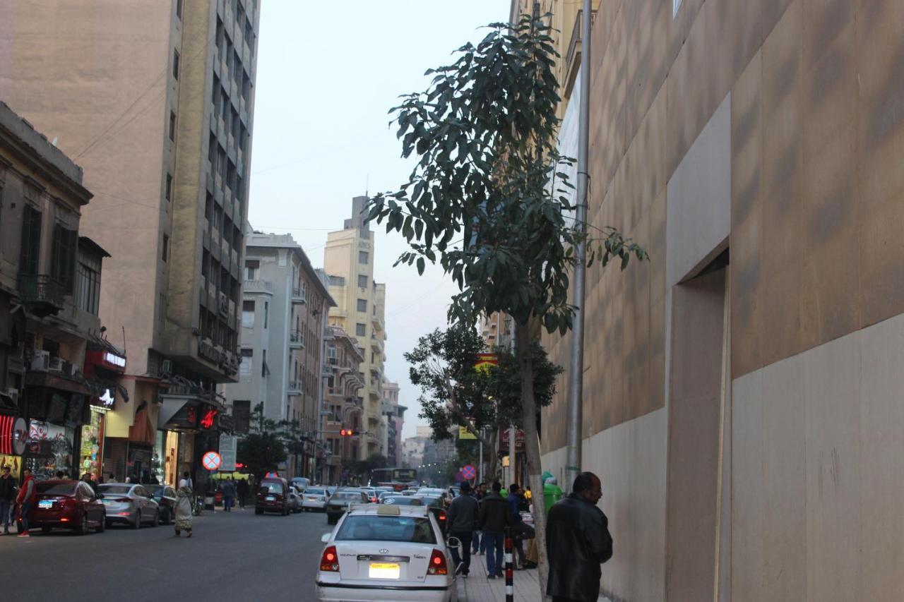 Family Palace Hostel *