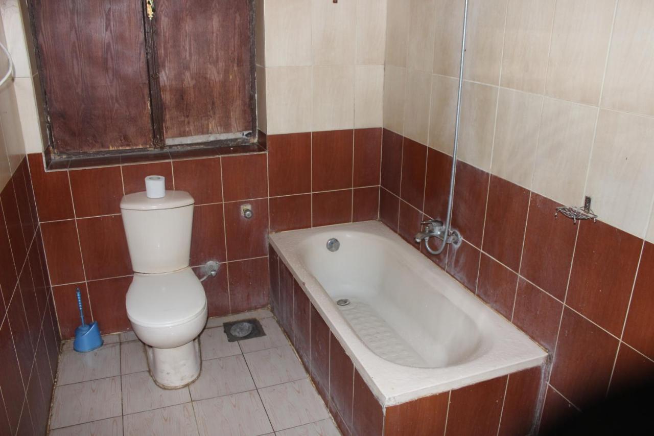 Hostel Family Palace *