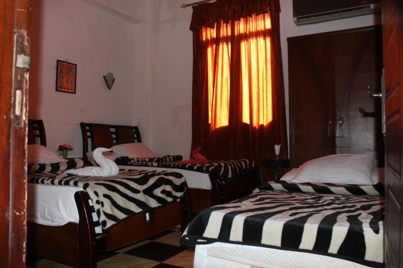Family Palace Hostel